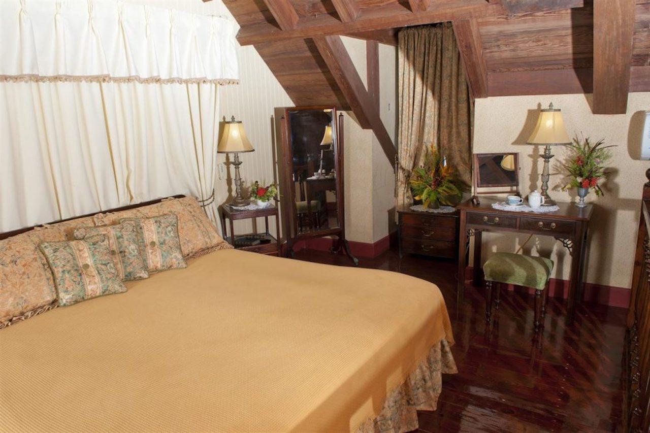 Copper And Lumber Store Hotel English Harbour ภายนอก รูปภาพ