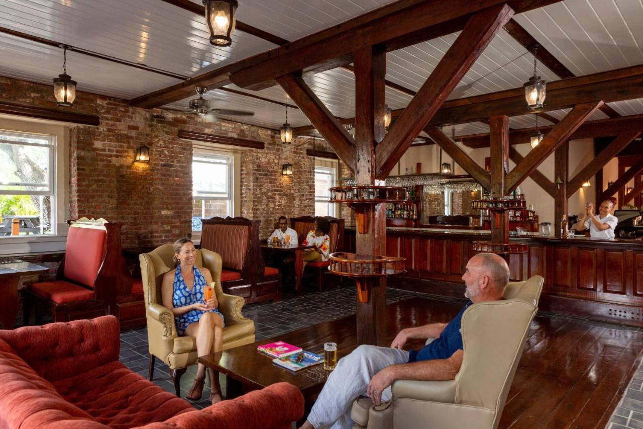 Copper And Lumber Store Hotel English Harbour ภายนอก รูปภาพ