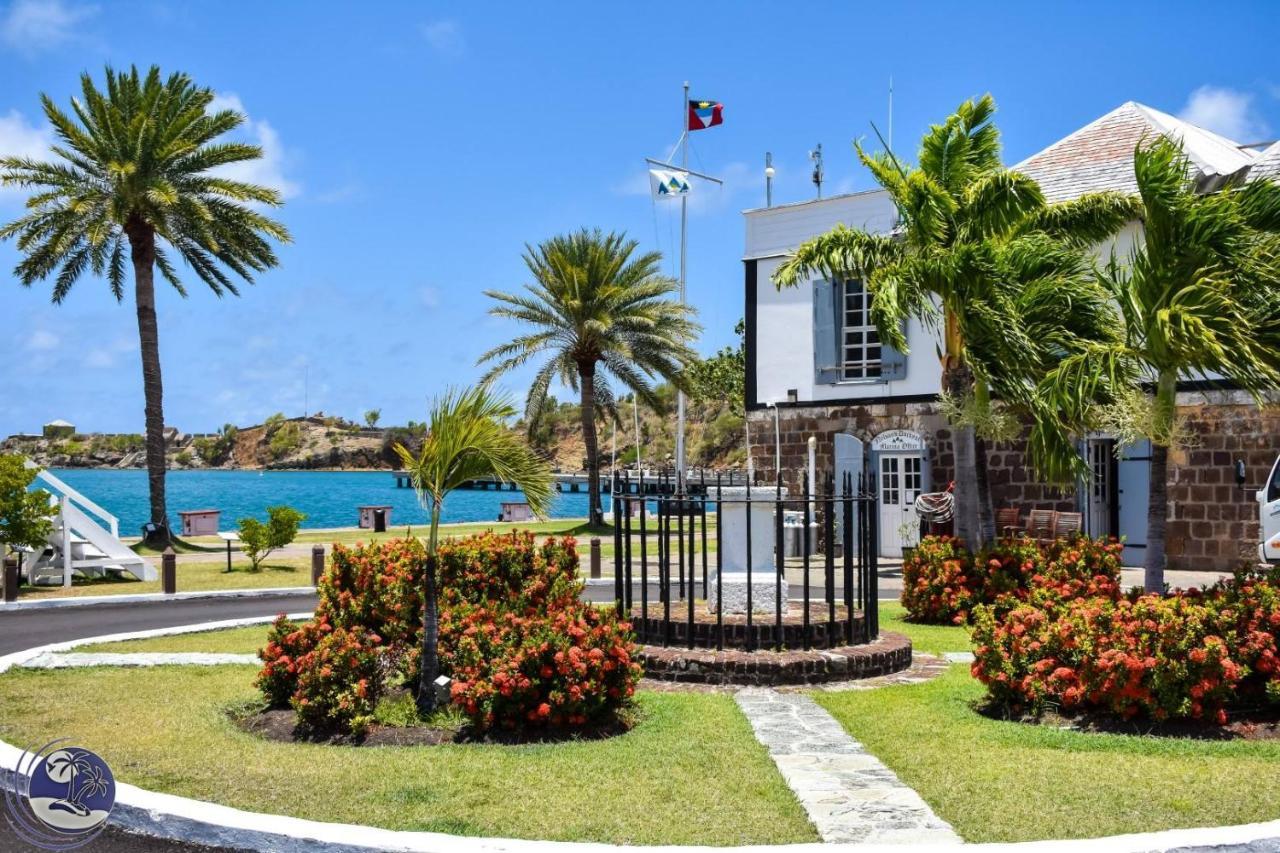 Copper And Lumber Store Hotel English Harbour ภายนอก รูปภาพ