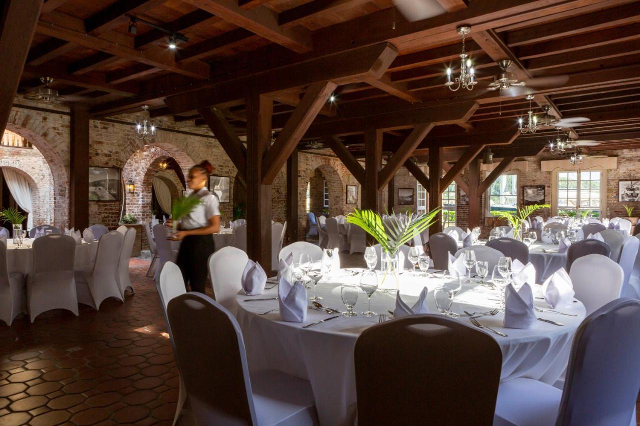 Copper And Lumber Store Hotel English Harbour ภายนอก รูปภาพ