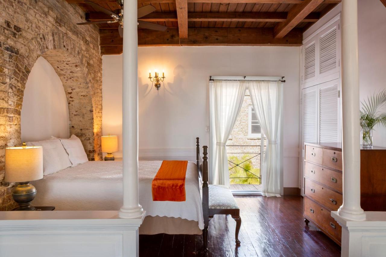 Copper And Lumber Store Hotel English Harbour ภายนอก รูปภาพ