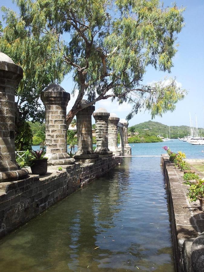 Copper And Lumber Store Hotel English Harbour ภายนอก รูปภาพ