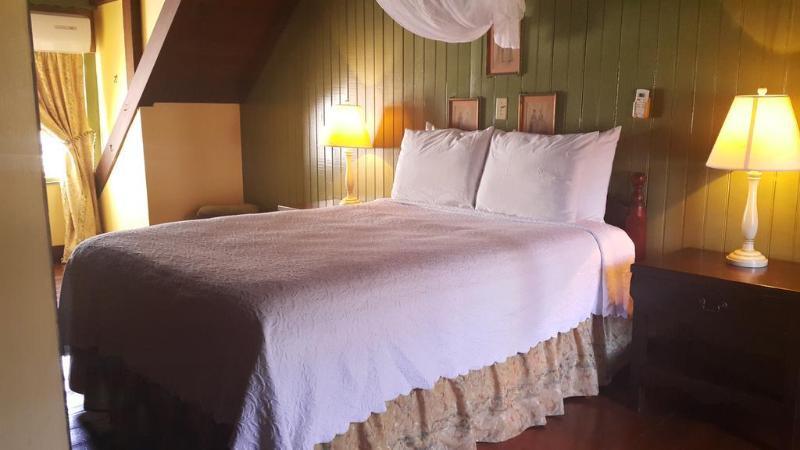 Copper And Lumber Store Hotel English Harbour ภายนอก รูปภาพ