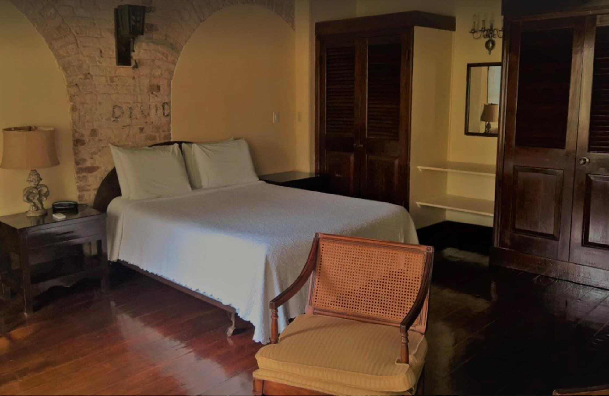 Copper And Lumber Store Hotel English Harbour ภายนอก รูปภาพ